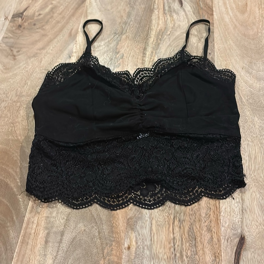 NWOT Bozzolo black lace crop top
